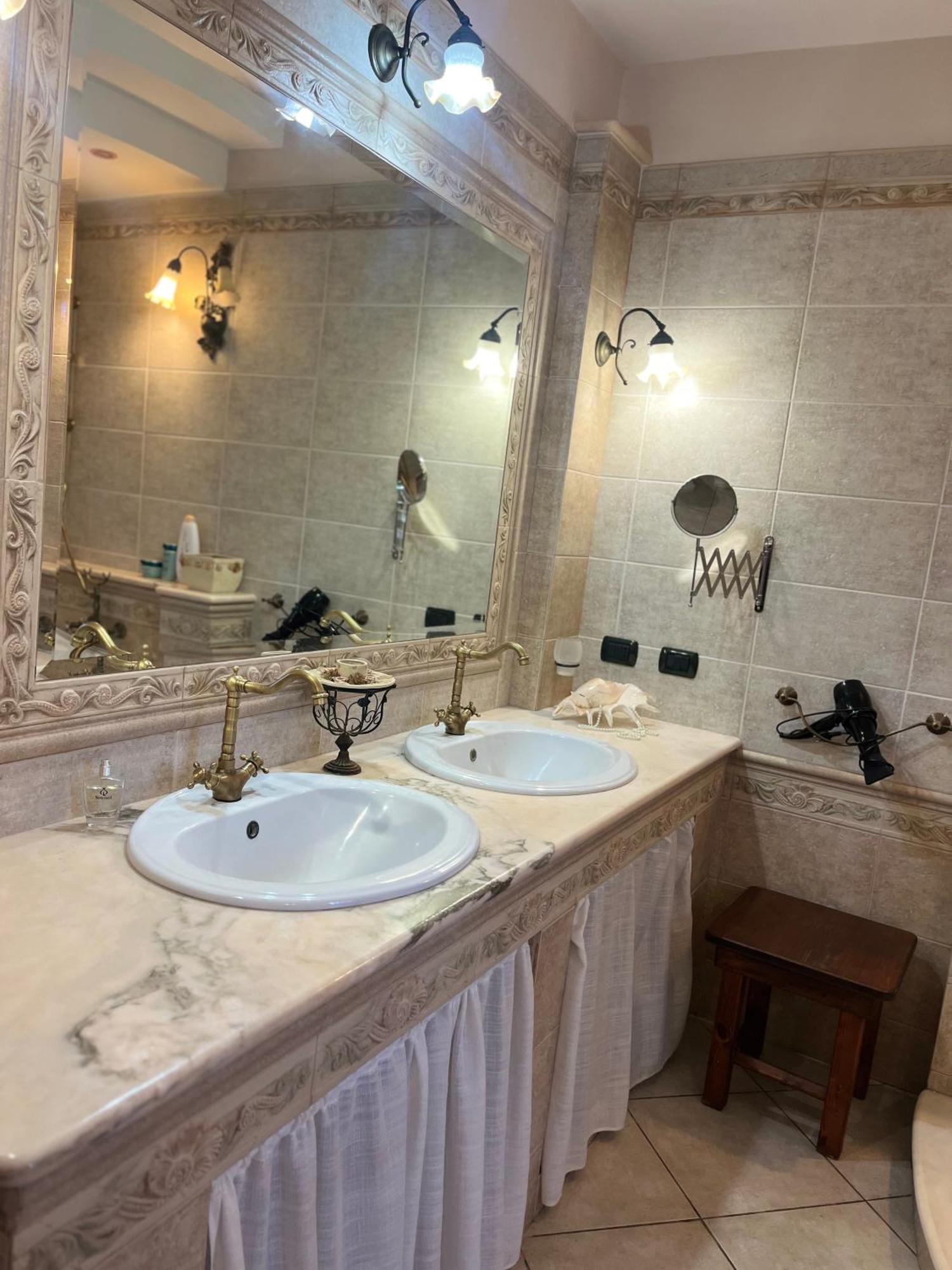 B&B Villa Regina サンタ・ドメーニカ エクステリア 写真