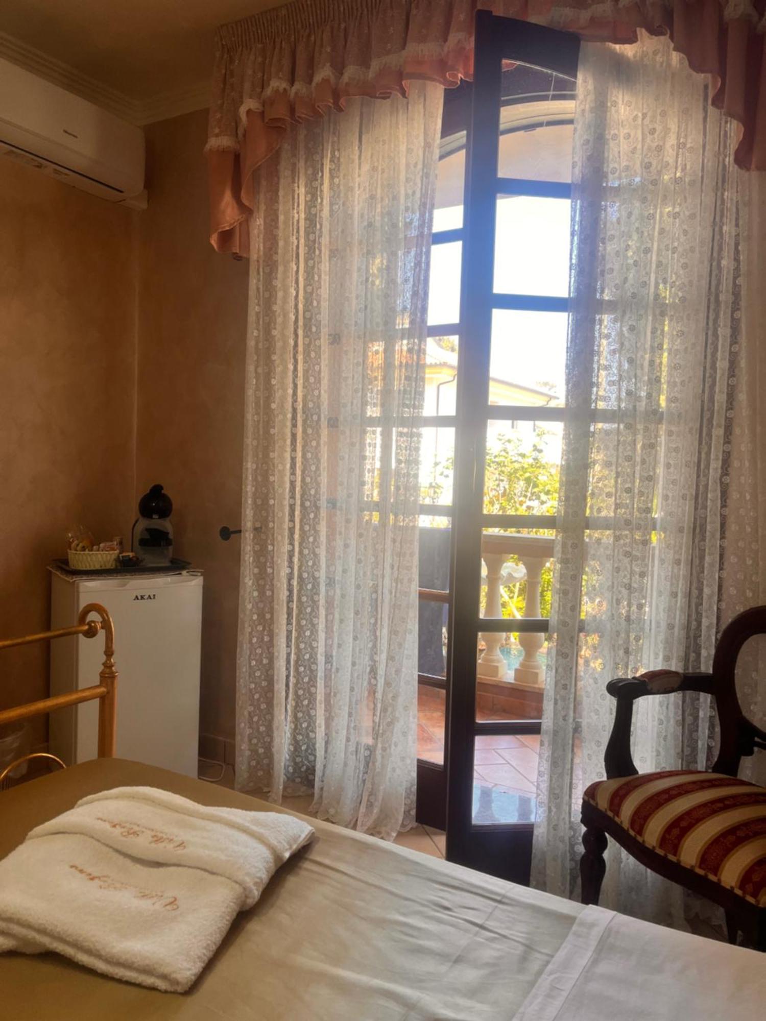 B&B Villa Regina サンタ・ドメーニカ エクステリア 写真